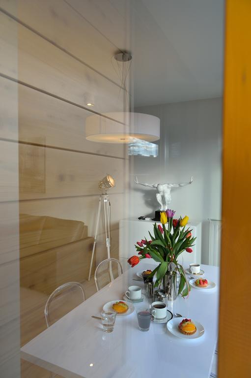 Garden Apartment Cracow- Shopping Mall 1Min, Underground Parking, Family Friendly, City Center Krakow Exterior photo